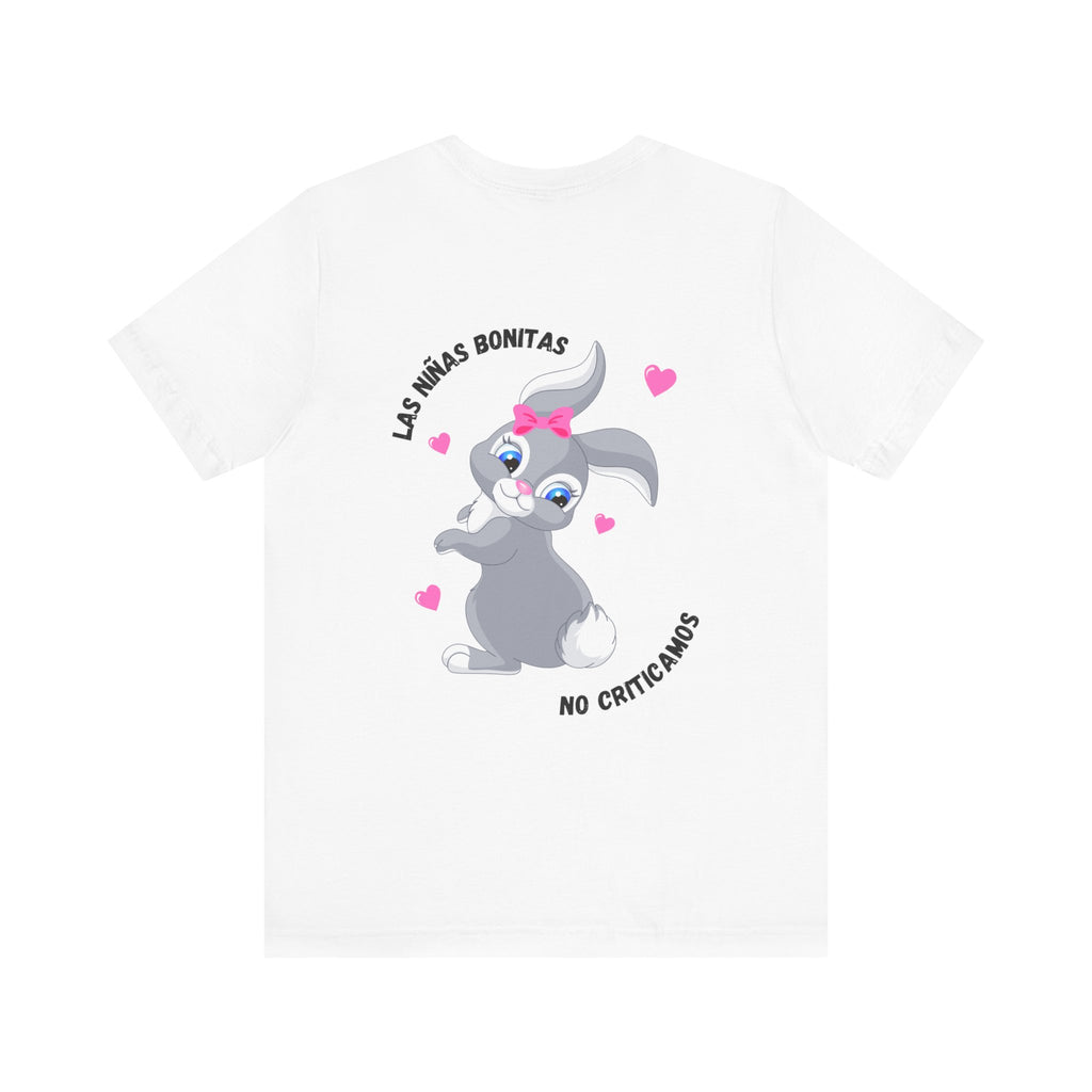 Las Niñas Bonitas No Criticamos (Back) Tee - White & Grey Baddie Shirt with Cute Bunny & Pink Heart Graphic | Latina Soft Girl Aesthetic T-Shirt | Off-Duty Doll Tee