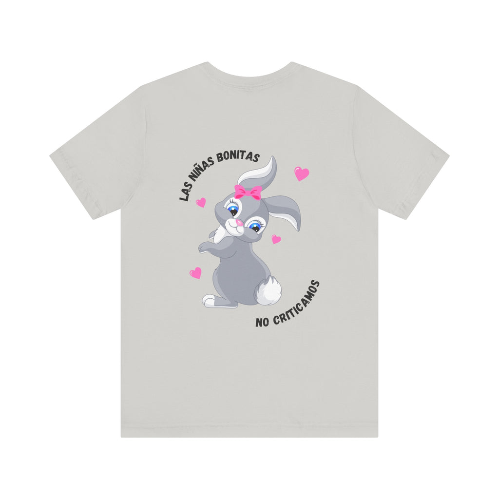 Las Niñas Bonitas No Criticamos (Back) Tee - White & Grey Baddie Shirt with Cute Bunny & Pink Heart Graphic | Latina Soft Girl Aesthetic T-Shirt | Off-Duty Doll Tee